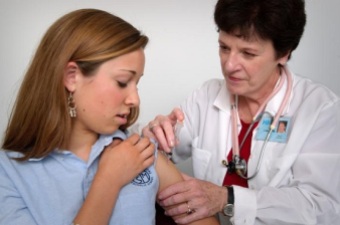 Vaccination_of_girl Part II